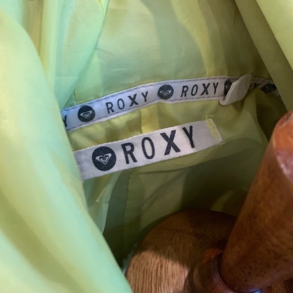 Roxy raincoat EUC ☔️ bright yellow lining! - Picture 3 of 4